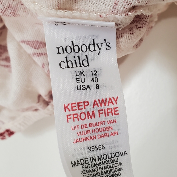 Red and White Scenic Jasmine Linen Blend Crop Top - Picture 8 of 8